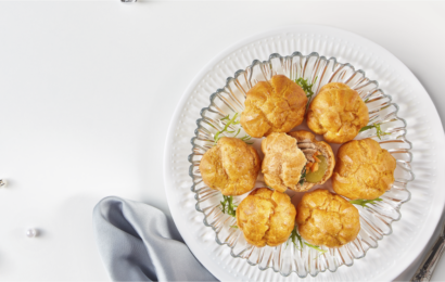 Курячі профітролі з огірком та варенням